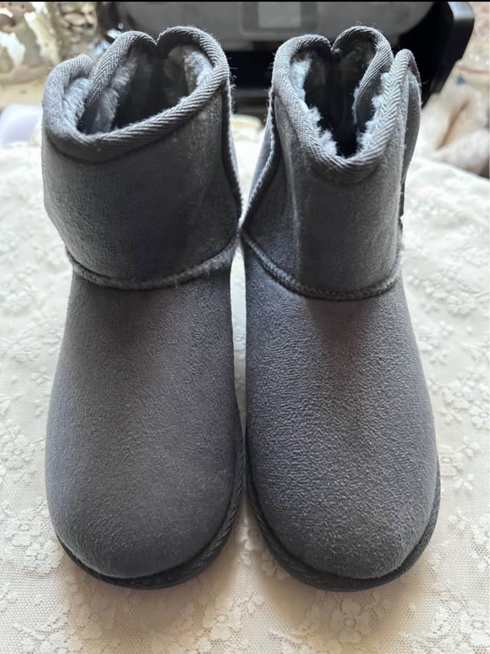 Olivia Miller Girls sparkle heart boots size 3